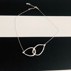Interlocking Double Teardrop Necklace (Silver)